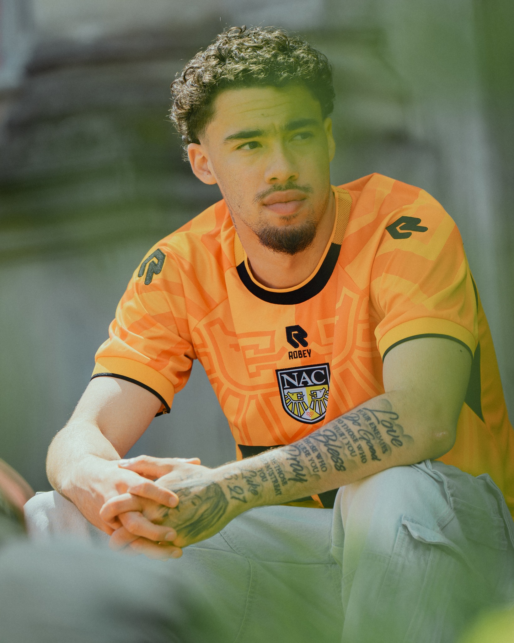 Terza maglia NAC Breda 2026-2027 omaggio al Rat Verlegh Stadion