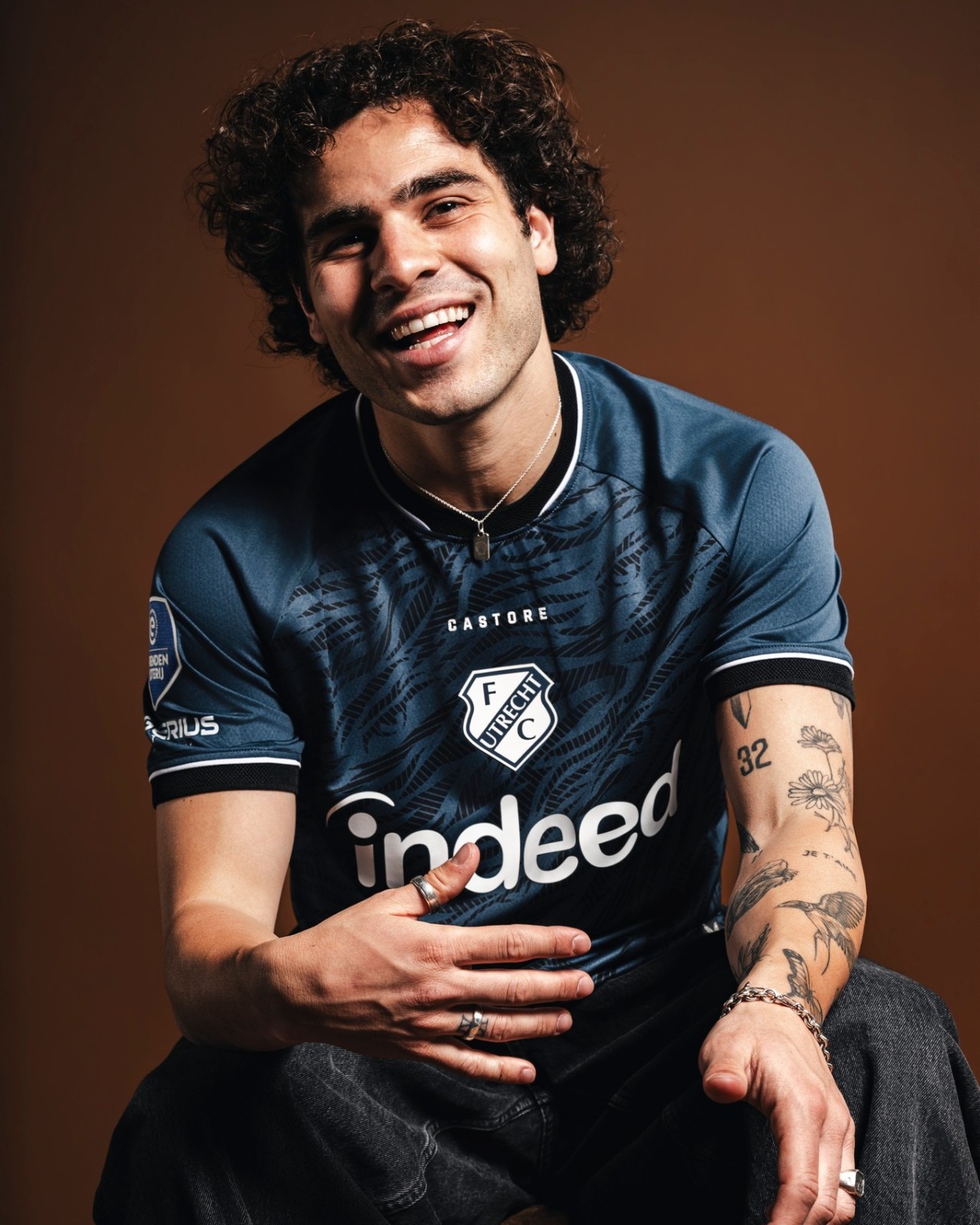 Maglie FC Utrecht 2026-2027 ispirate agli anni '90 e alle tigri