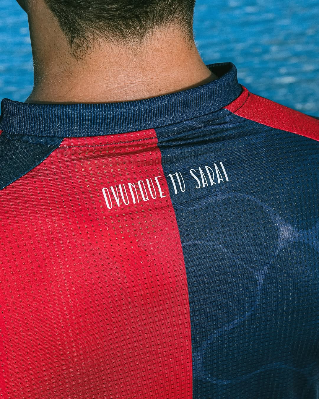 Maglie del Cagliari 2025-2026: il mare sardo, il Maestrale e la campagna BREATHE