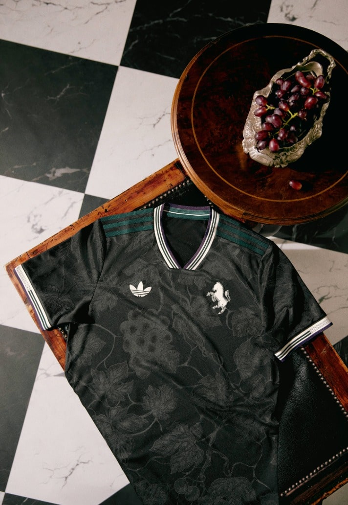 Terza maglia della Juventus 2025-2026 ispirata ai vigneti del Piemonte