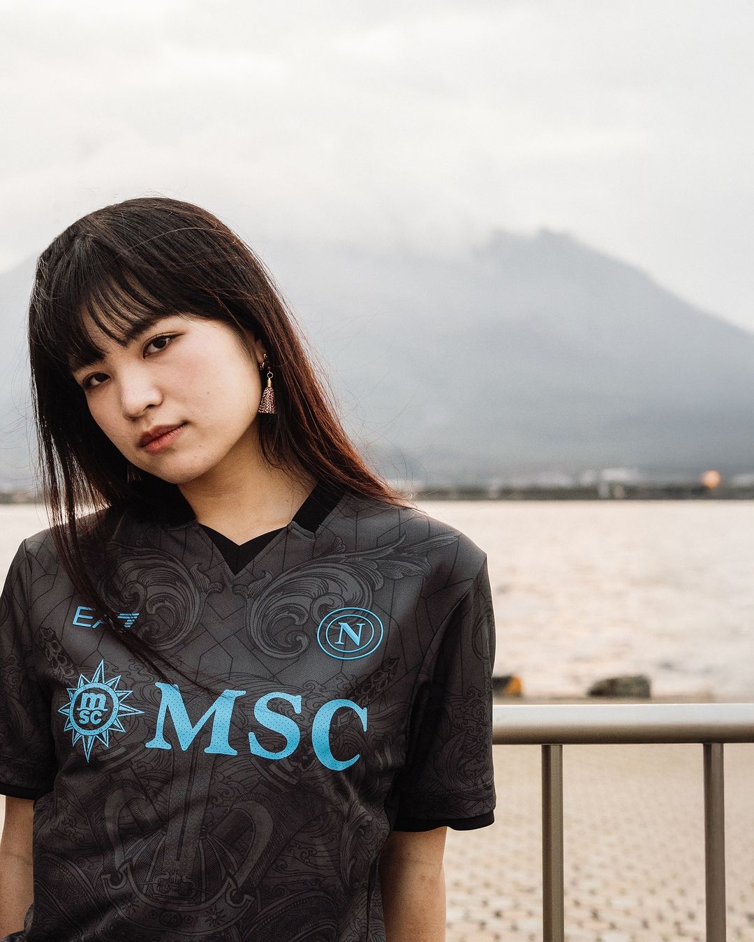 Maglie del Napoli 2024-2025: il nuovo stemma e l'omaggio ai samurai