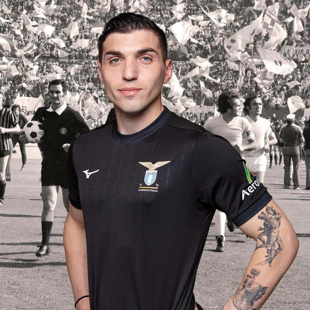 La Lazio lancia la maglia per i 50 anni dallo Scudetto