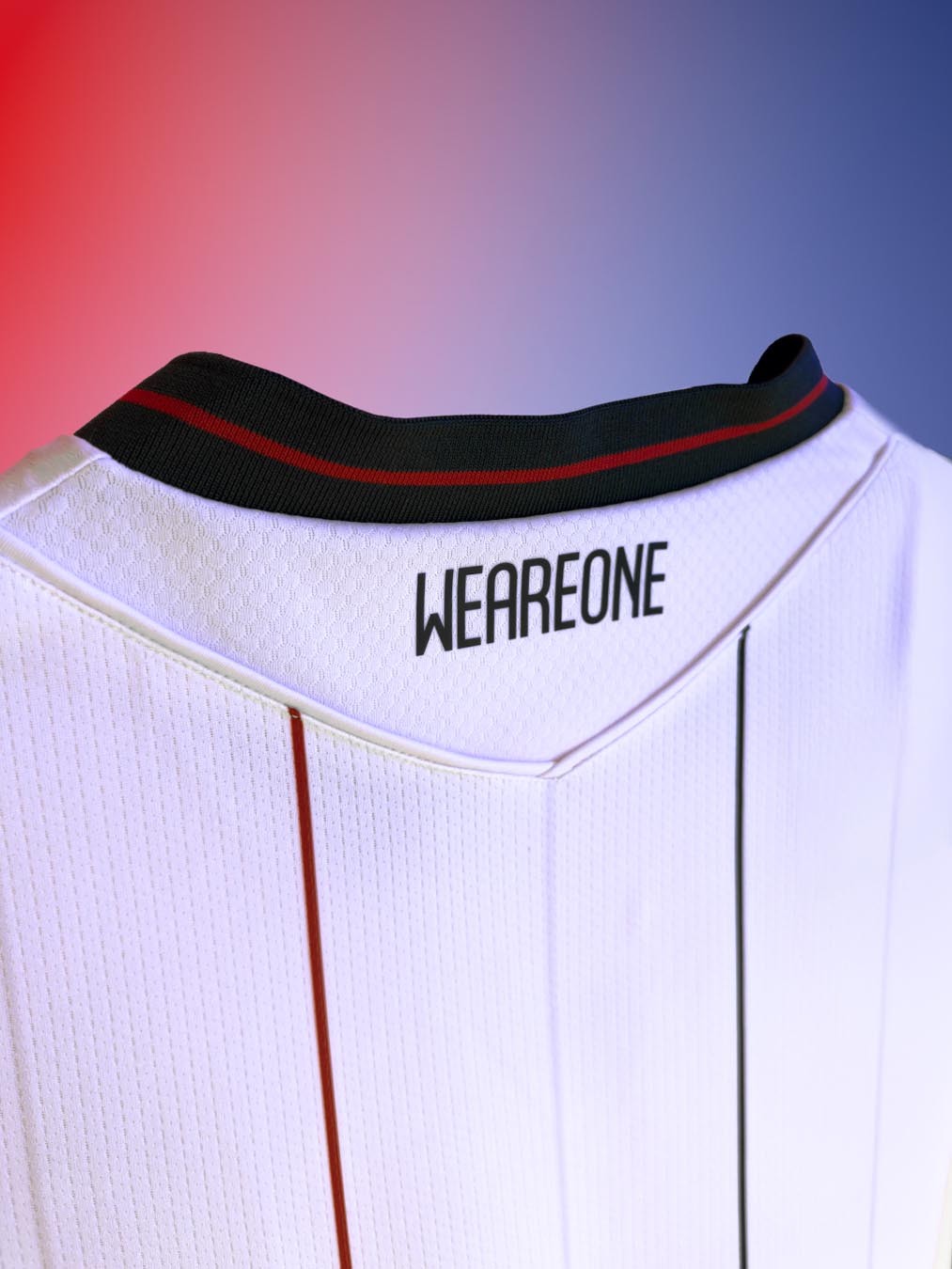 Maglie del Bologna 2025-2026: Macron porta il badge della Coppa Italia sul petto