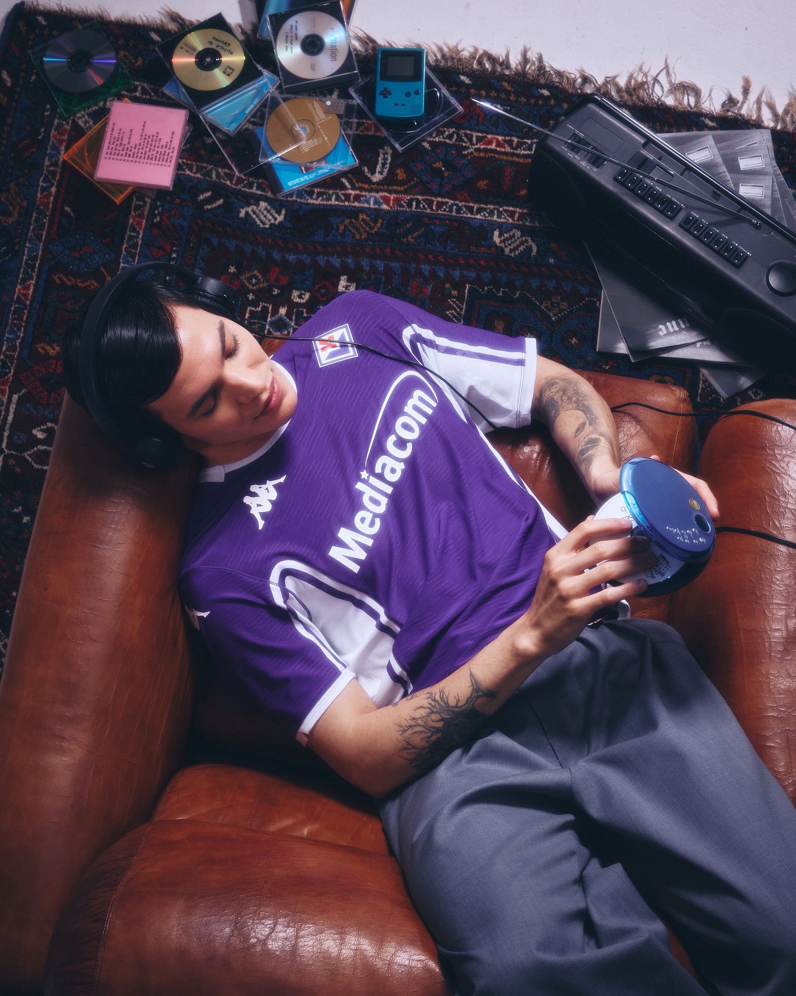 Maglie della Fiorentina 2025-2026: gli anni Novanta, Santa Maria Novella e l'Arno