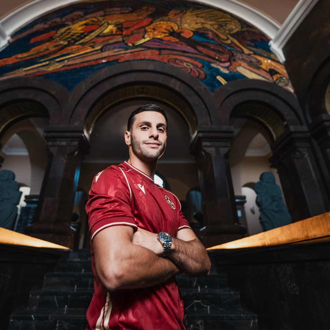 Maglie Armenia 2026-2027 ispirate ad antichi manoscritti