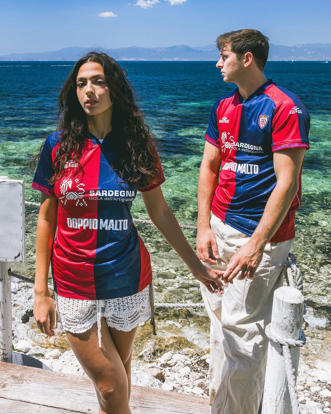 Maglie del Cagliari 2025-2026: il mare sardo, il Maestrale e la campagna BREATHE