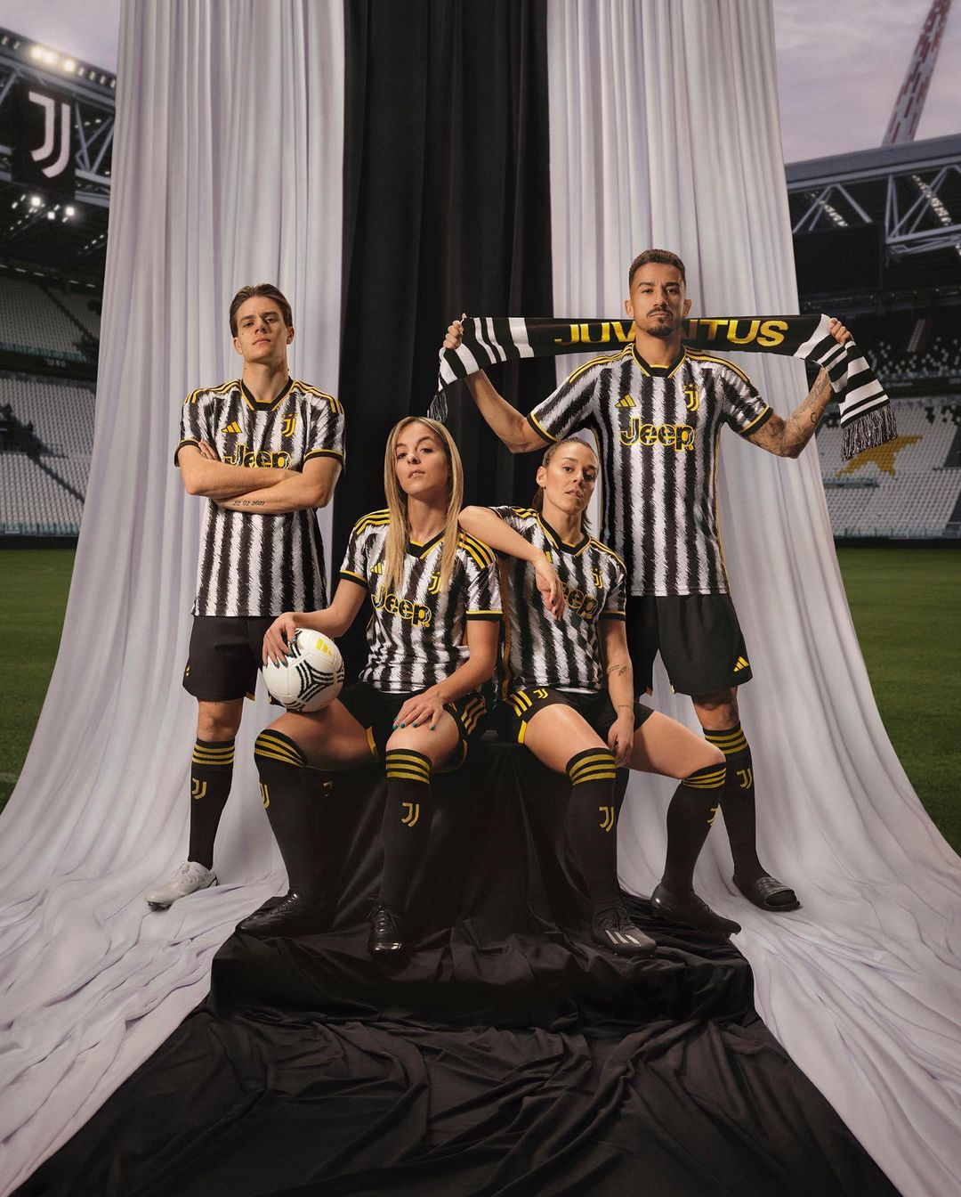 Maglia home della Juventus 2023-2024: le strisce diventano manto di zebra