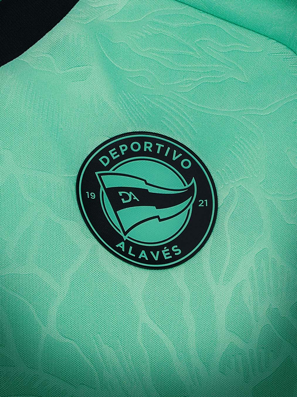 Ecco le maglie del Deportivo Alavés 2026-2027 di Macron