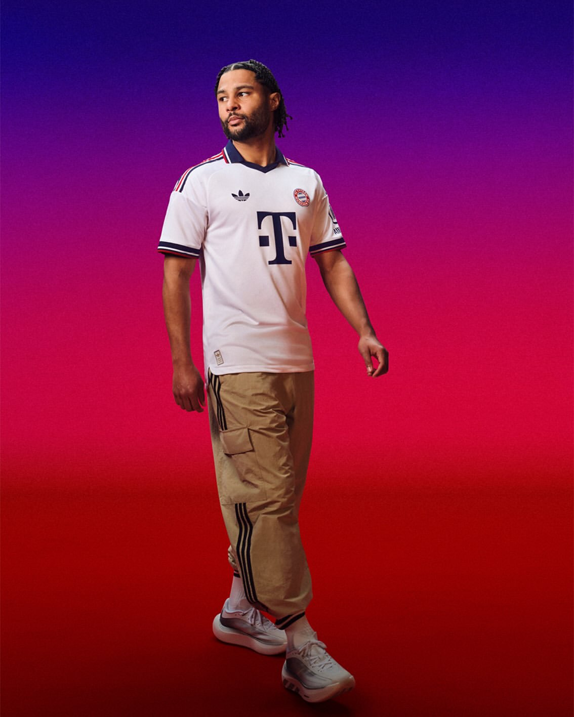 La maglia away del Bayern Monaco 2026-2027 ha un look retro!