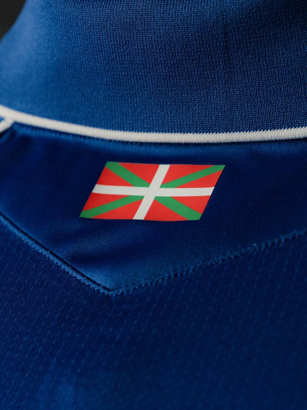 Ecco le maglie del Deportivo Alavés 2026-2027 di Macron