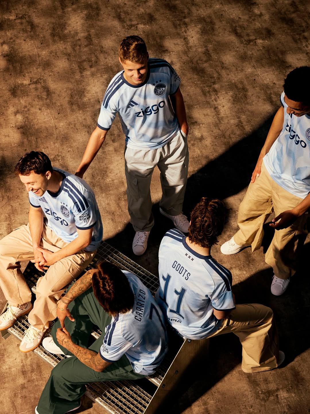 Terza maglia Ajax 2026-2027 ispirata alle storiche maglie away