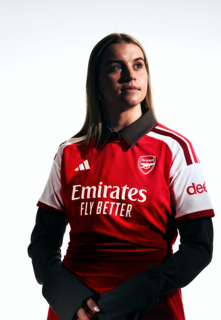 Maglia home Arsenal 2026-2027 ispirata all'Emirates Stadium