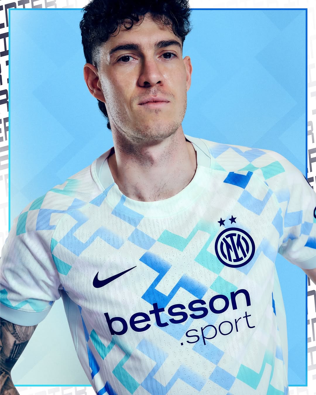 Maglia away dell'Inter 2025-2026: le croci di Brothers and Sisters of the World
