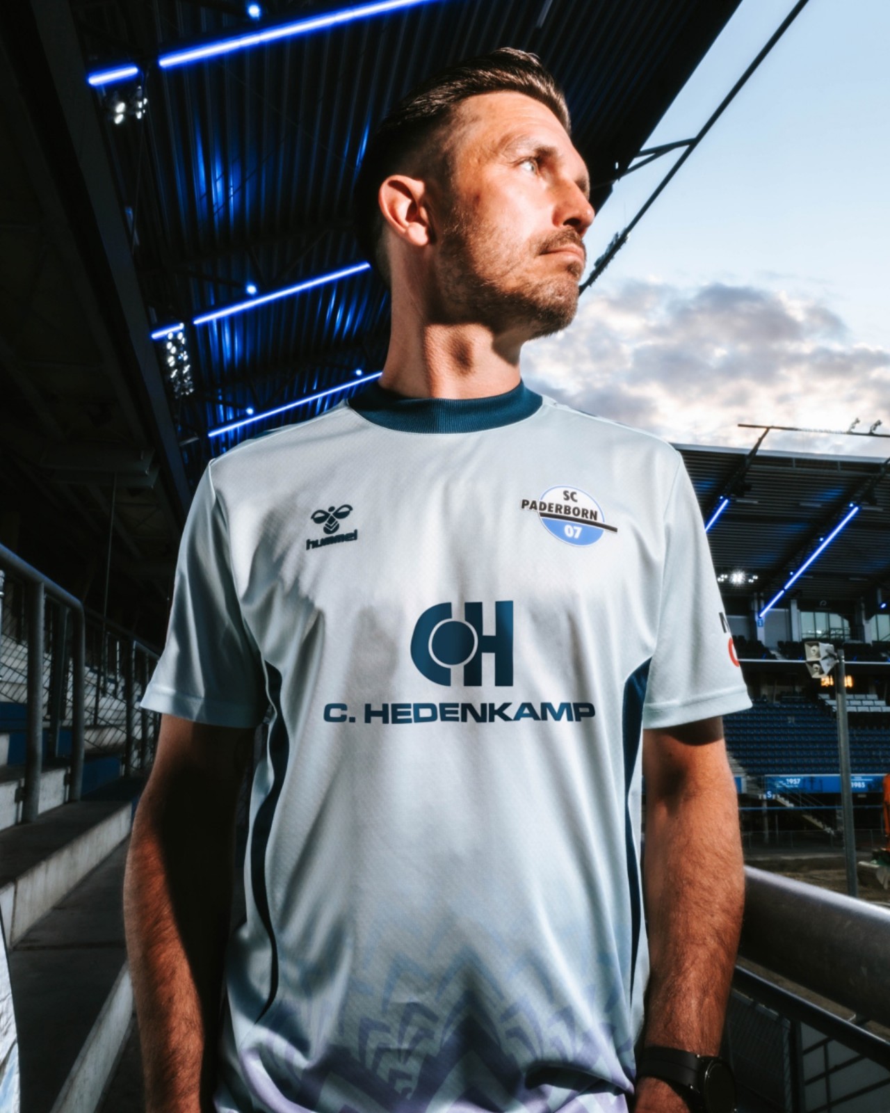 Maglie del SC Paderborn 07 2026-2027: omaggio al Duomo e al pavone