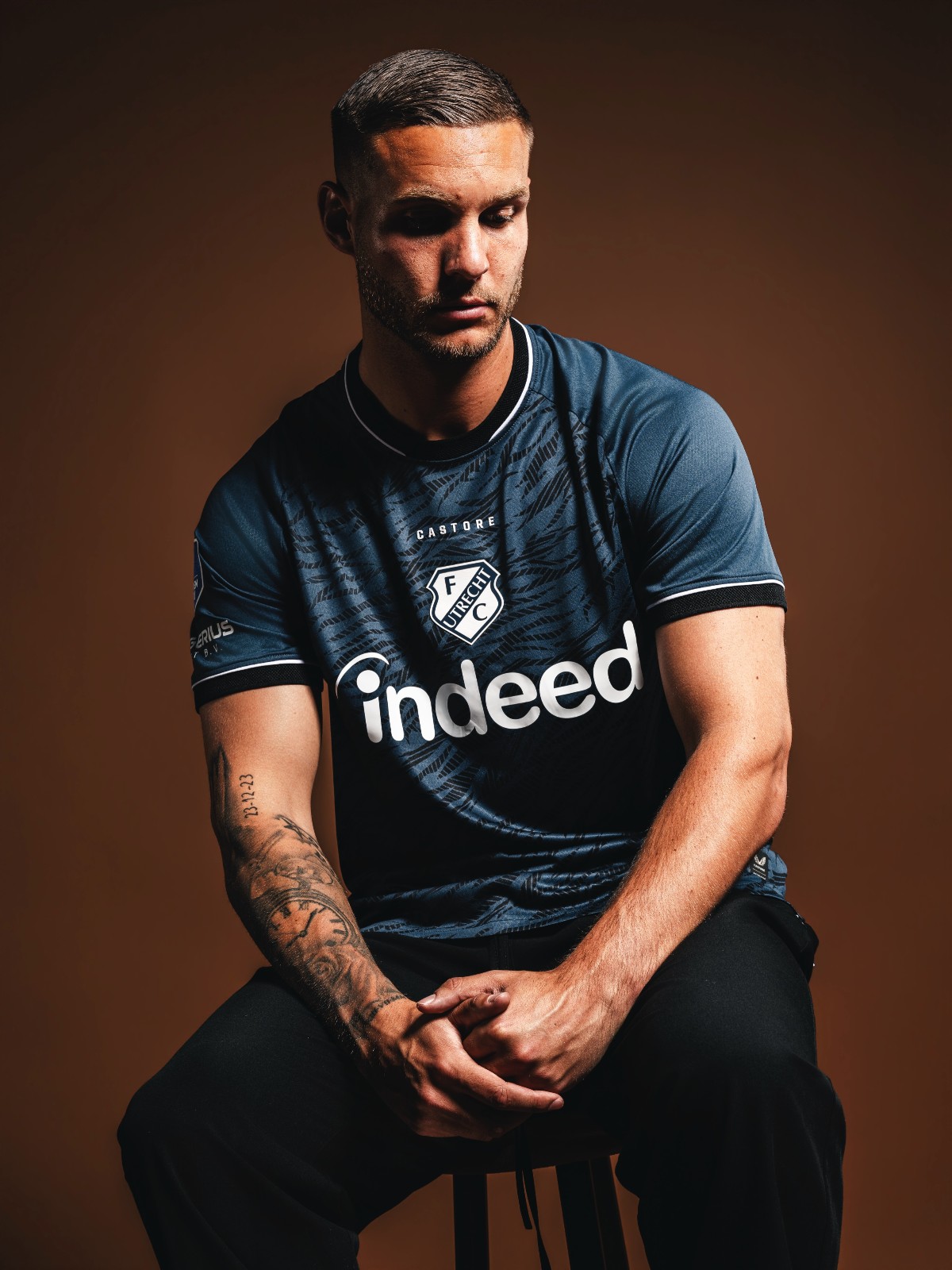 Maglie FC Utrecht 2026-2027 ispirate agli anni '90 e alle tigri
