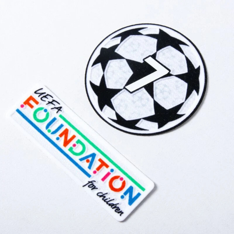 Personalizzazione ufficiale del Milan 2024-2025: font, colori e patch