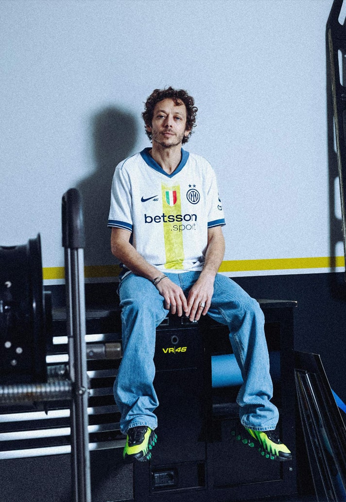 Inter e Nike lanciano la maglia dedicata a Valentino Rossi