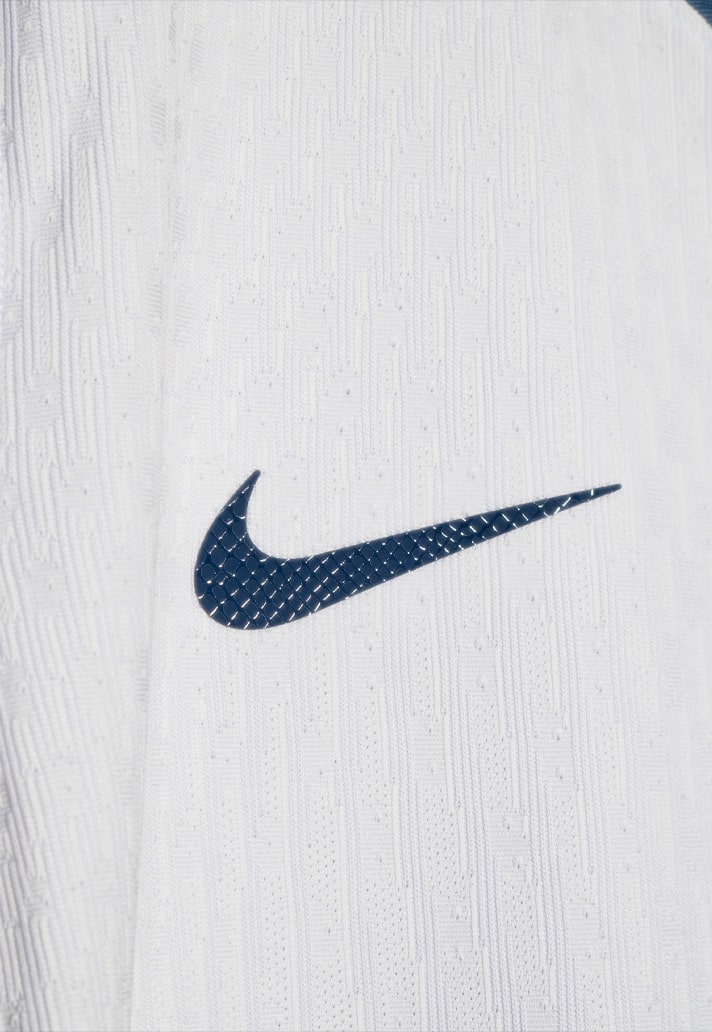Maglia away dell’Inter 2024-2025: l’eleganza milanese secondo Nike