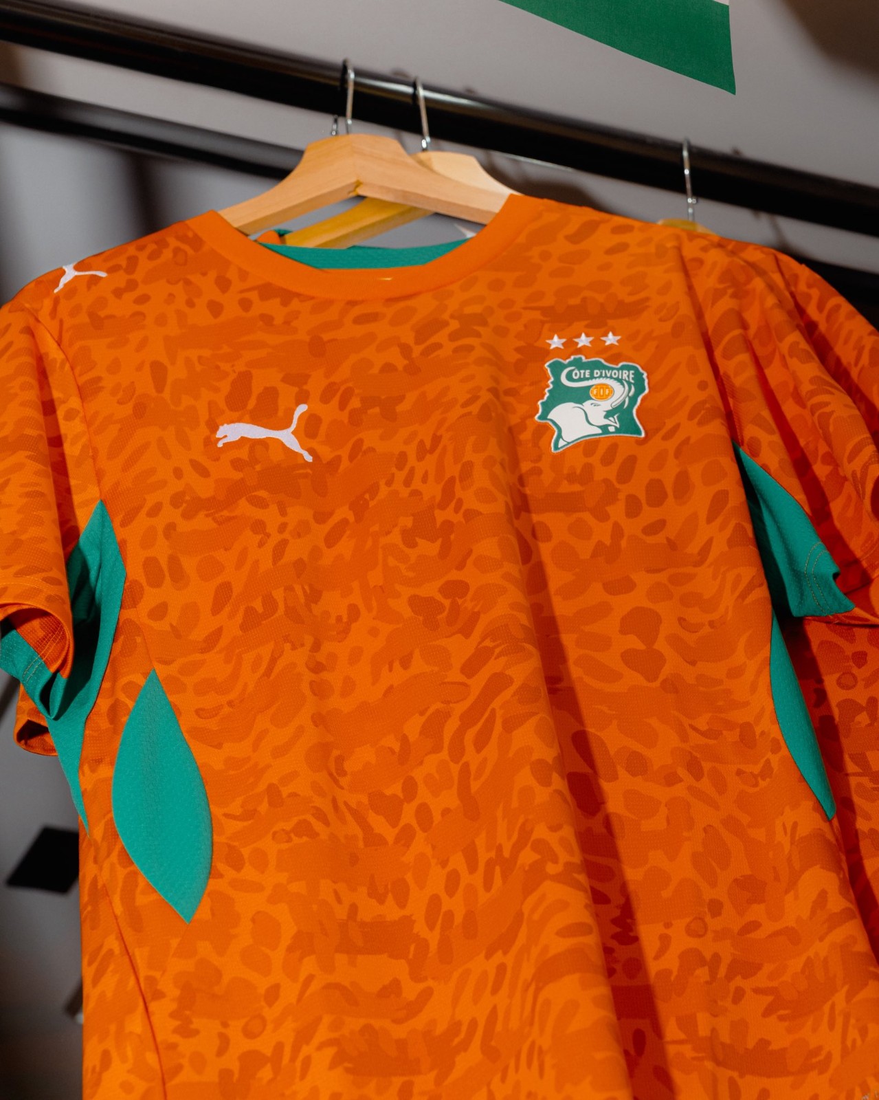 Le maglie della Costa d'Avorio per i Mondiali 2026 rendono omaggio al soprannome e ai tessuti