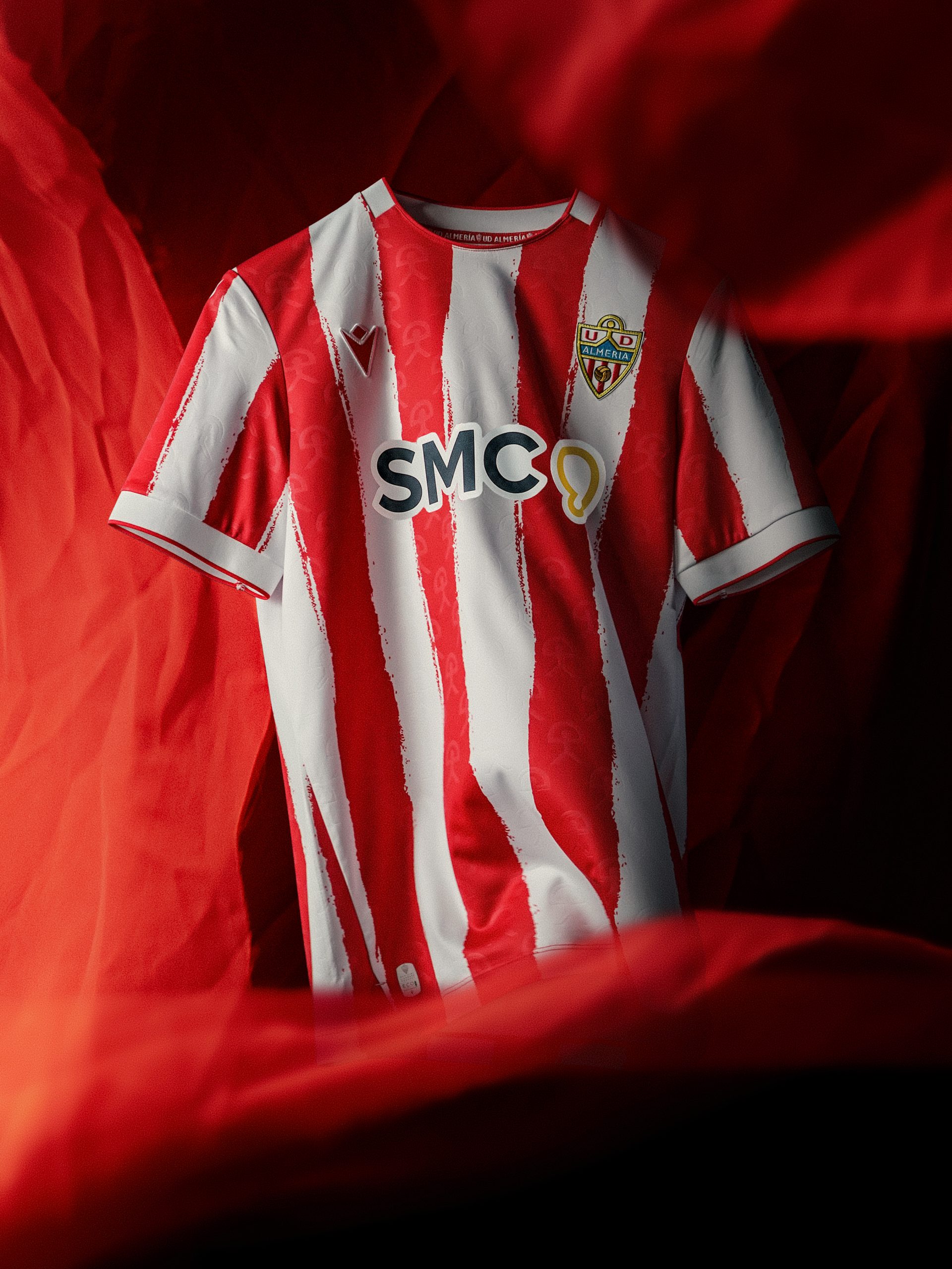 Maglie UD Almería 2026-2027 nel segno del simbolo Indalo