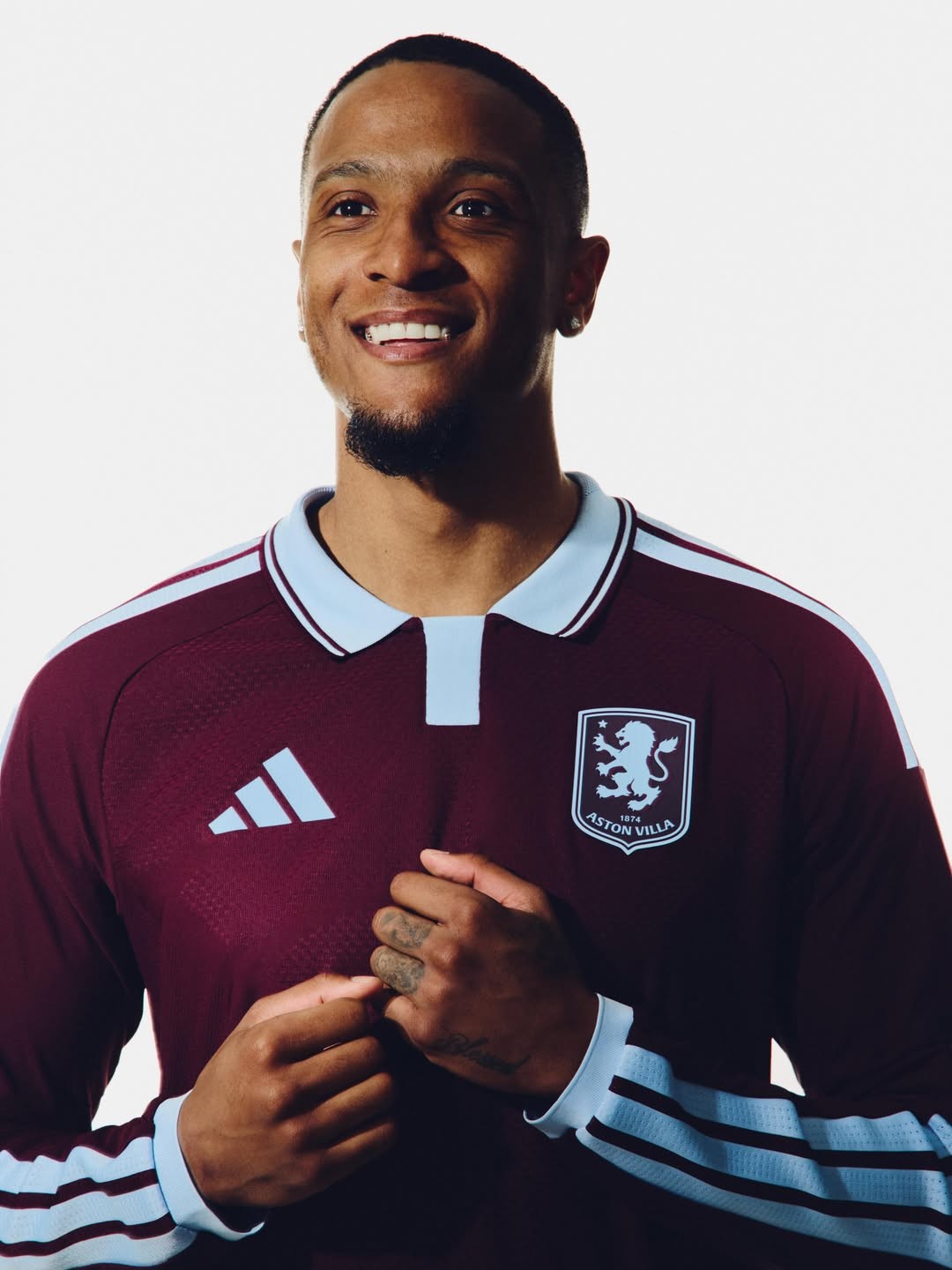 Maglie Aston Villa 2026-2027 in onore di Villa Park e degli anni '60