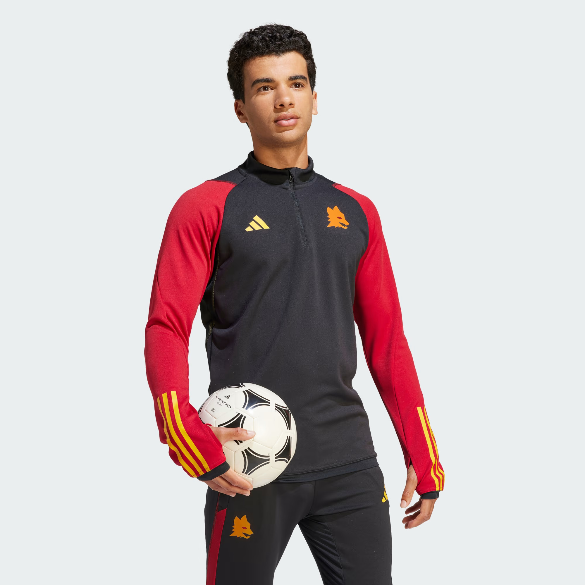 Tuta d'allenamento della AS Roma 2023-2024: il TIRO 23 con il Lupetto