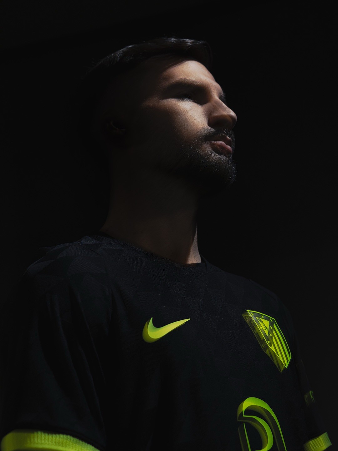 Maglia away Atlético Madrid 2026-2027 ispirata alla vita notturna