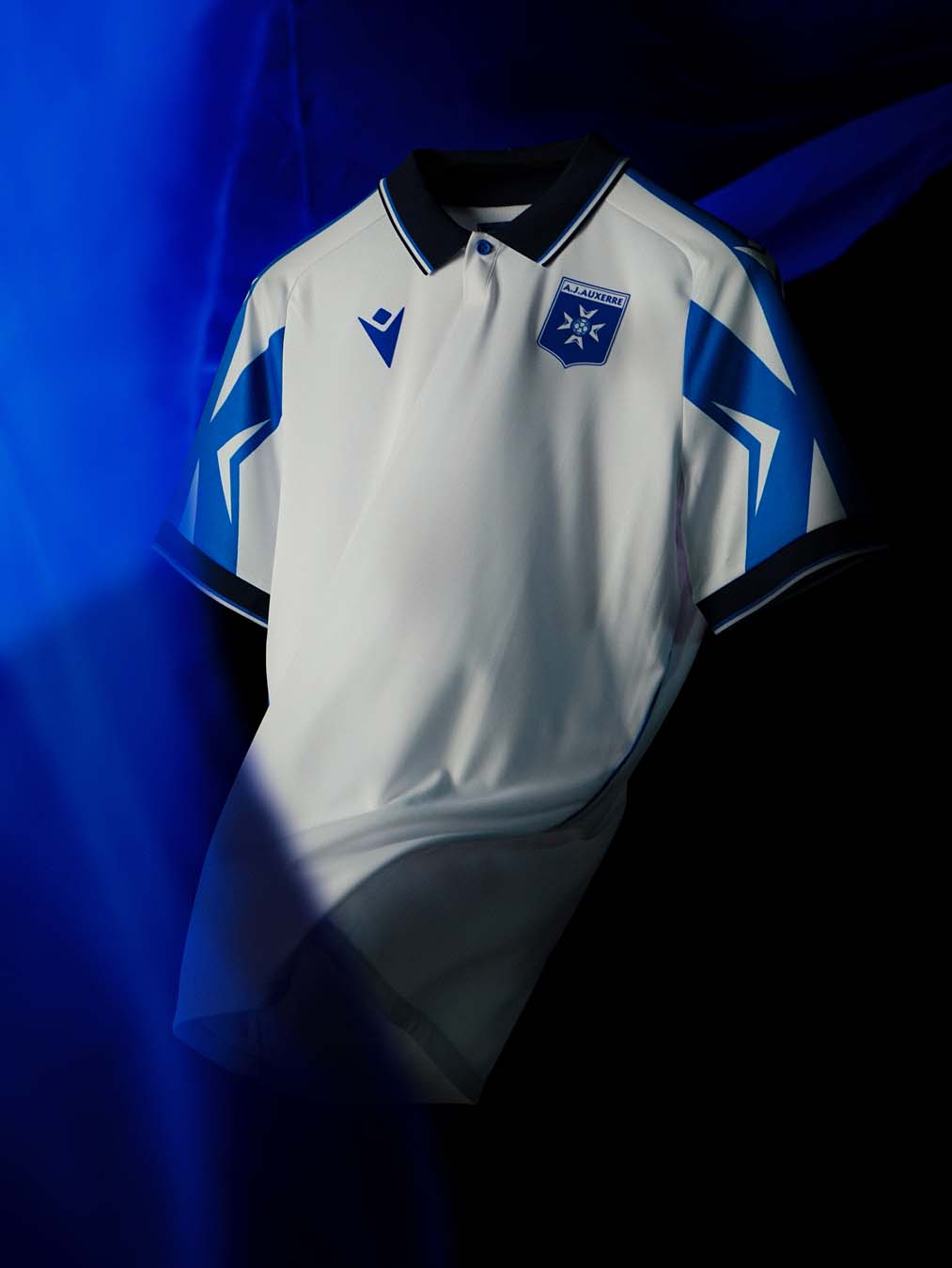 Maglie dell'AJ Auxerre 2026-2027 ispirate alle maglie 1995-1996