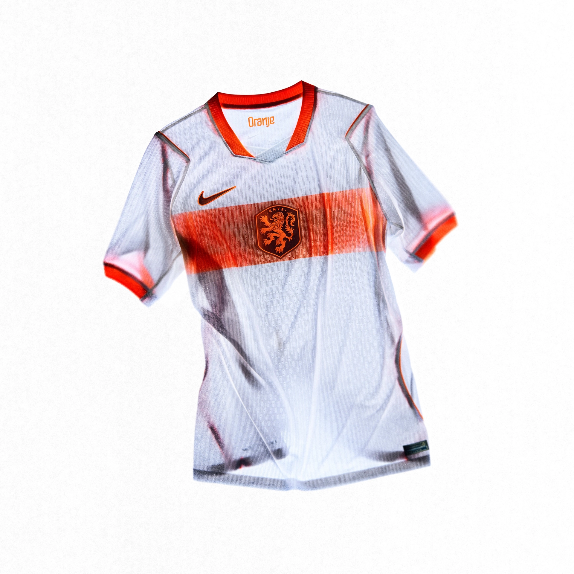 Maglia away della Nazionale olandese per i Mondiali 2026 bianca con sfumatura arancione!