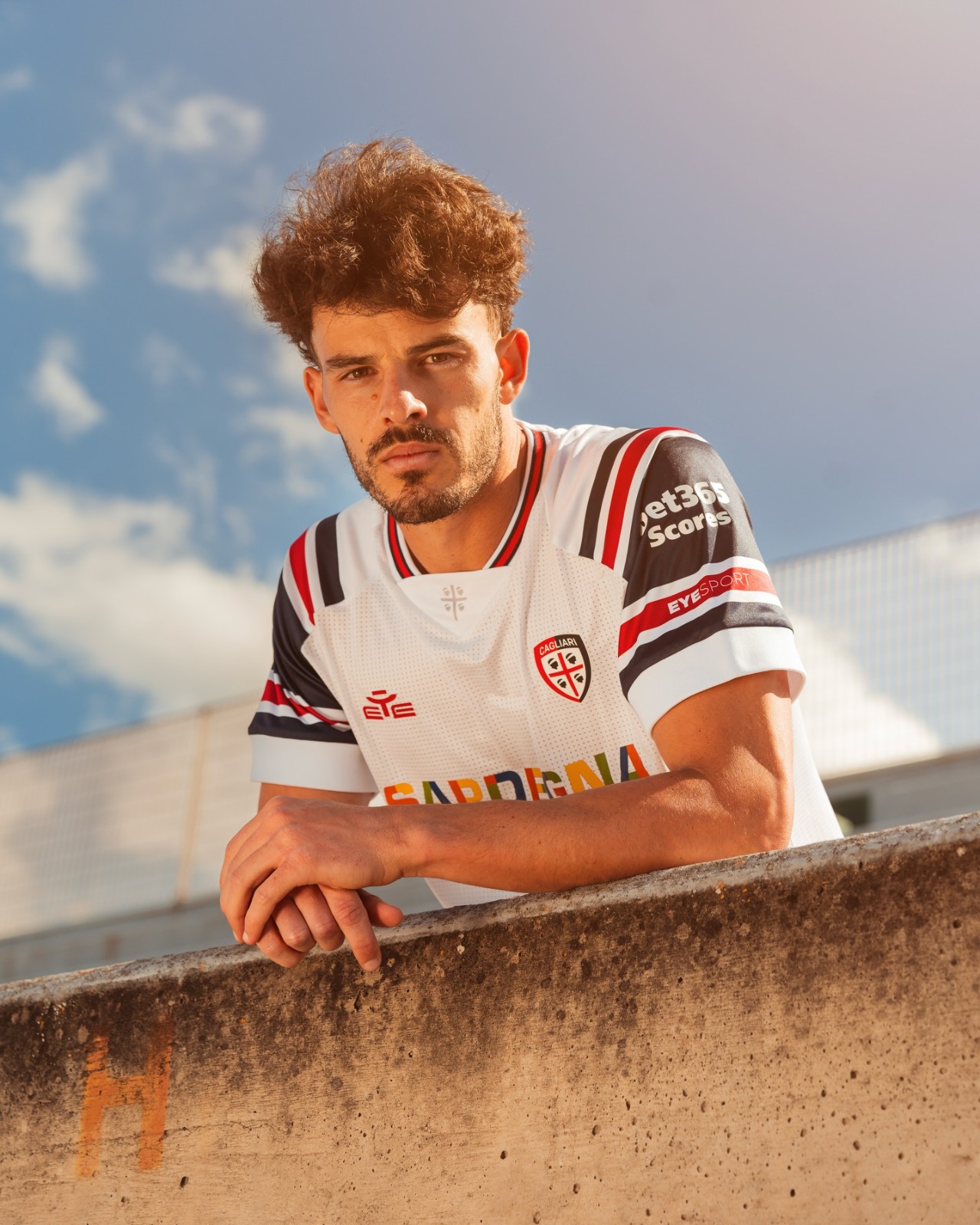Ecco le maglie del Cagliari Calcio 2026-2027