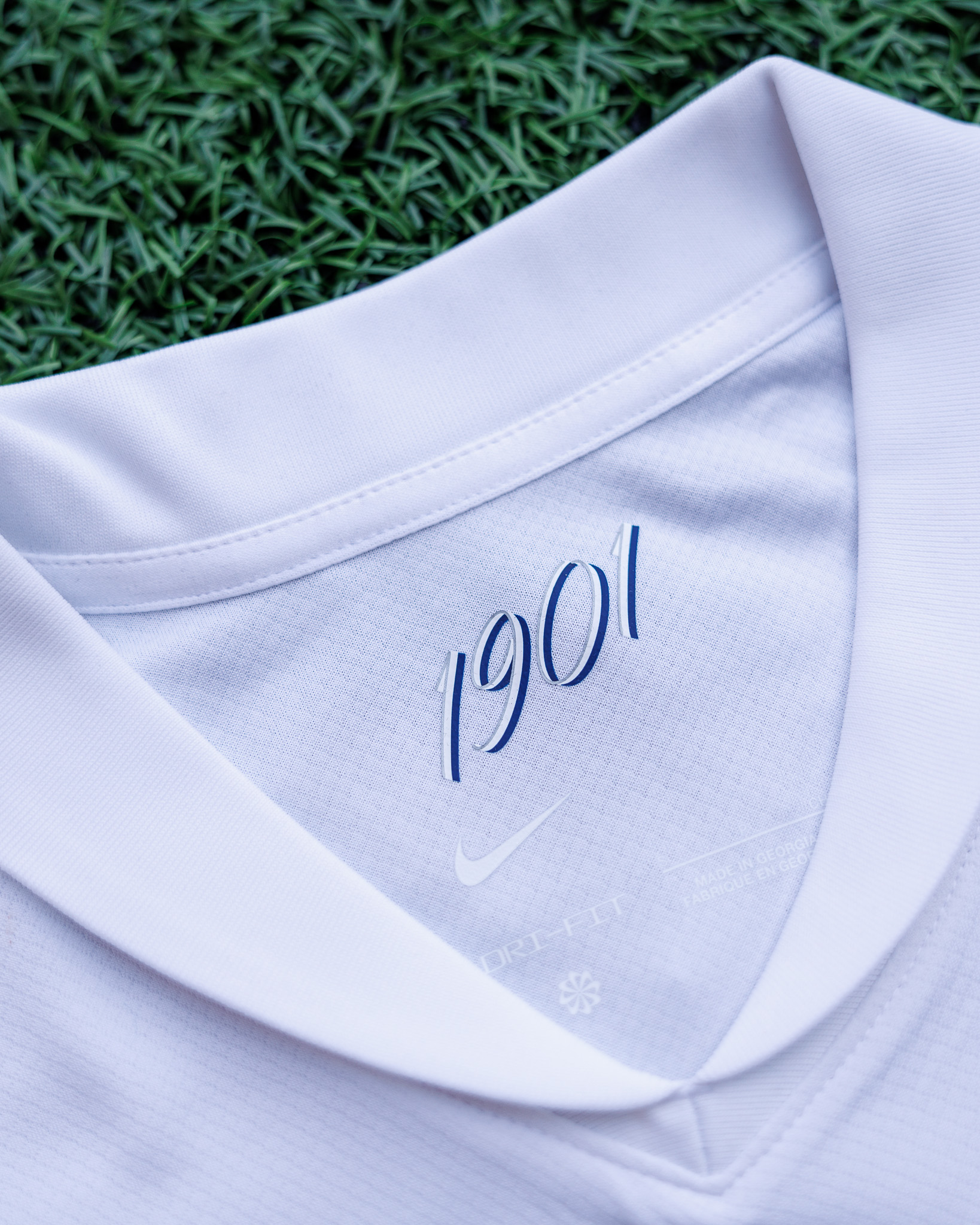 Quarta maglia Tottenham Hotspur 2025-2026, omaggio alla vittoria in FA Cup del 1901