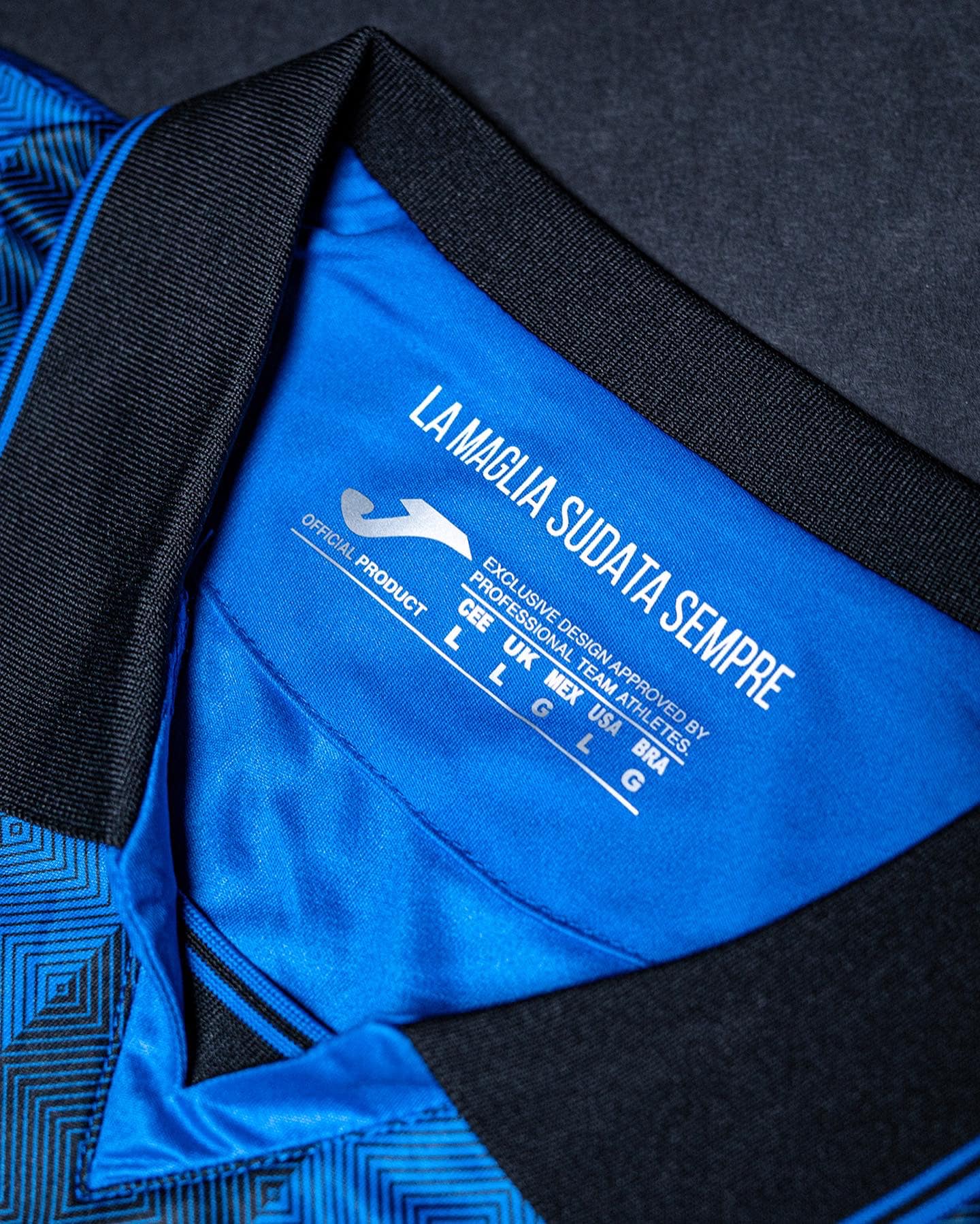 Maglie dell’Atalanta 2023-2024: JOMA tra rombi e la mappa di Bergamo